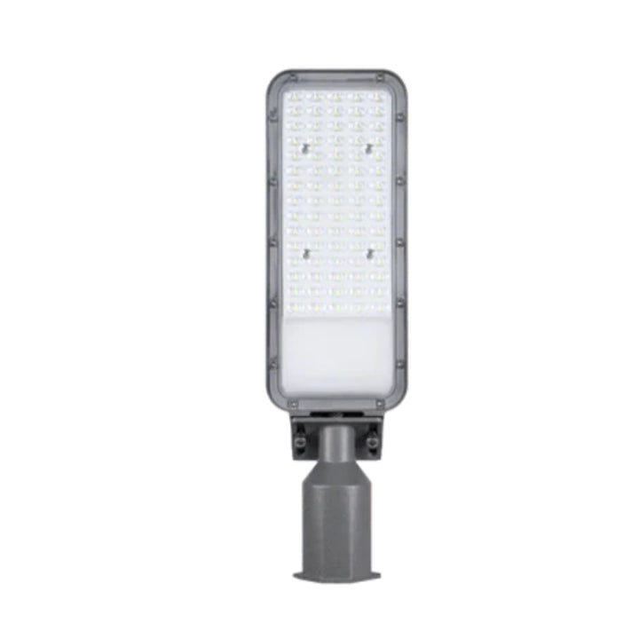Luminario de alumbrado publico 100W luz fría 5700K Curva VII 4Kv F.P.>0.9 IP66 100-277V con base para fotocelda de BrillaMax